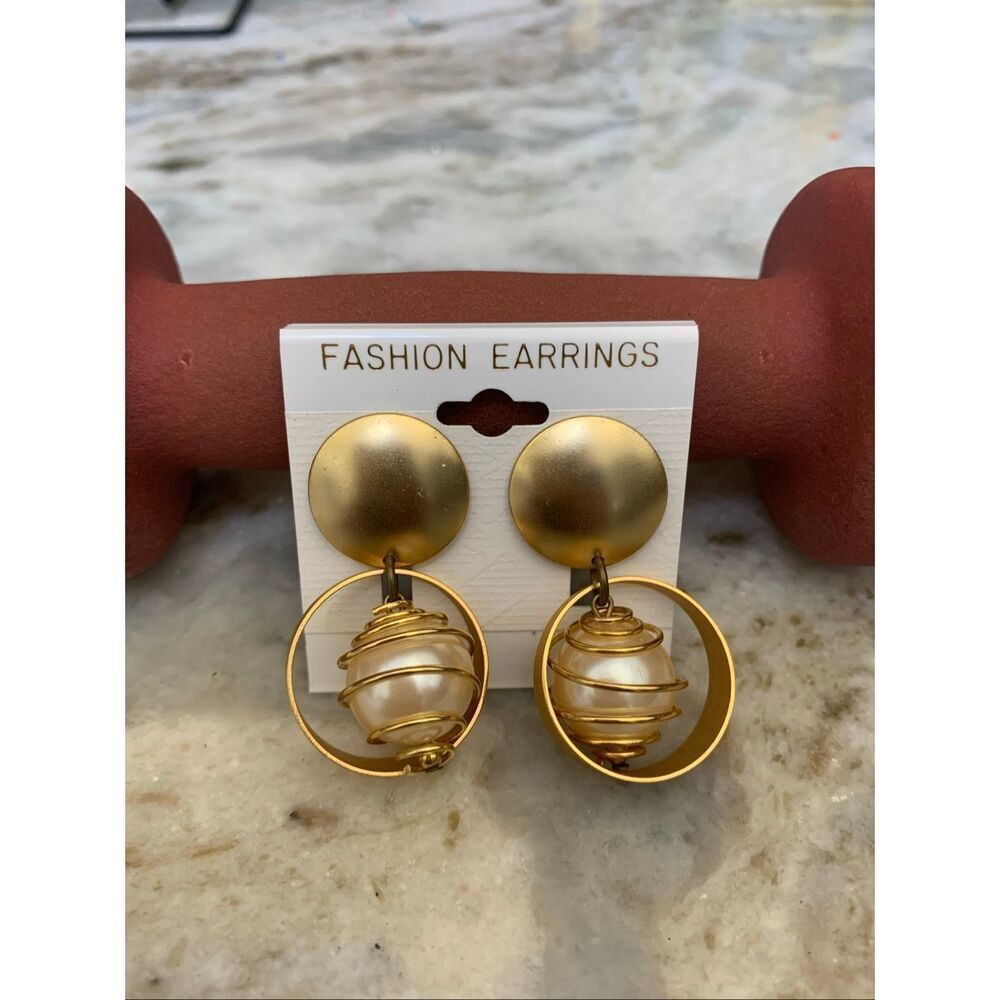 Vintage Earrings Matte Gold Tone and Faux Pearl  #vintage earrings
